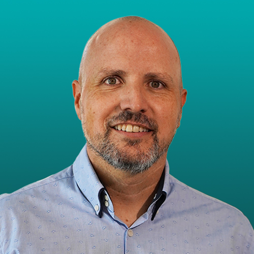 Lev&aacute;ntate Instructor de taller Josu&eacute; Villatoro